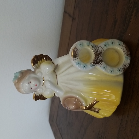 These are Josef Original Birthday Angel ceramic figurines. Vintage of 50+ years. - Picture 2 of 5